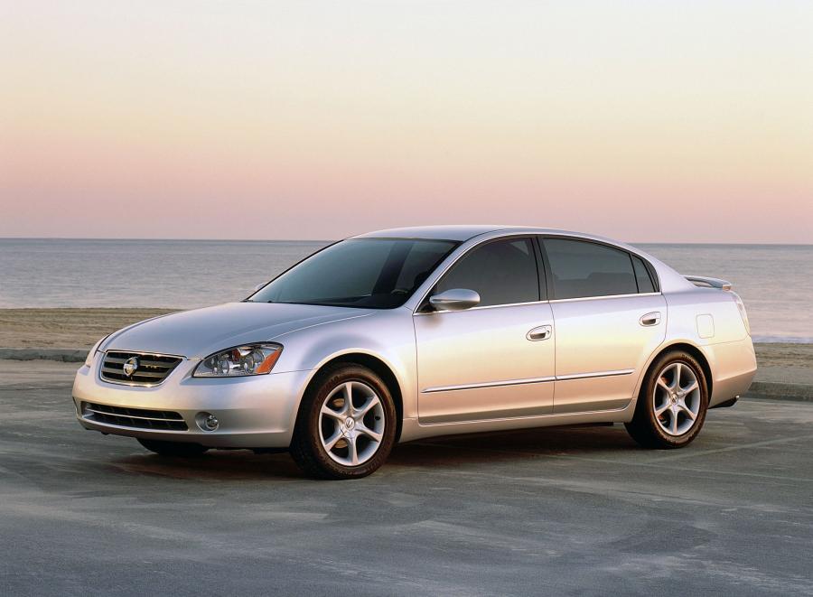  Nissan Altima 2002 года  (фото 10 из 14)